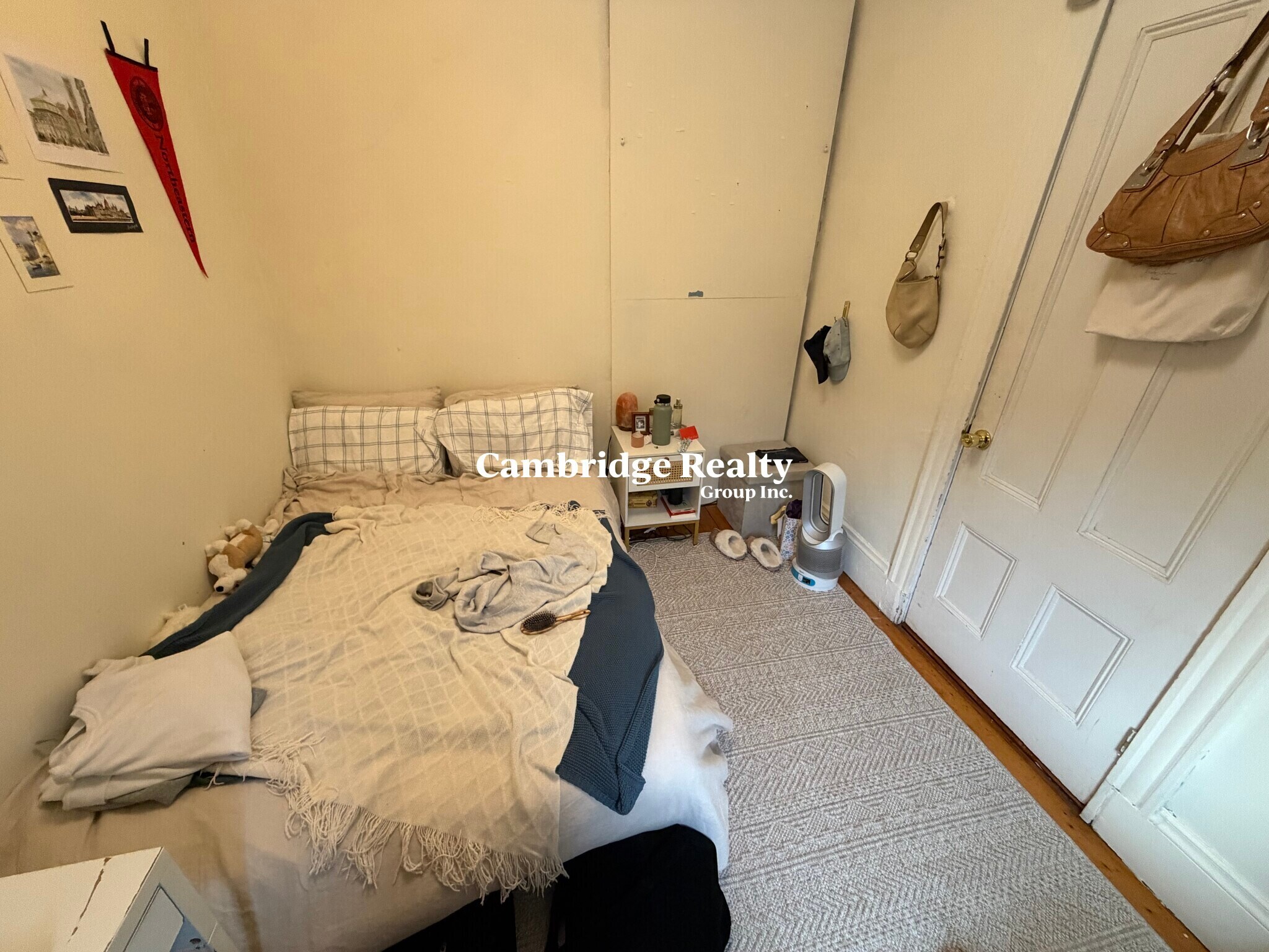 Building Photo - 44 Delle Ave