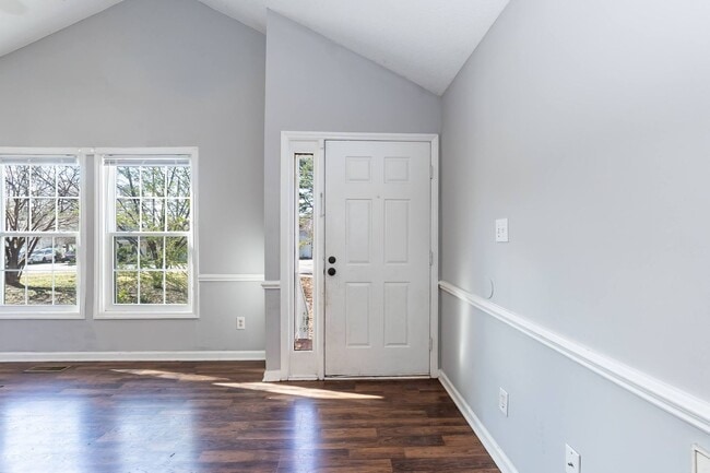 Building Photo - Great Corner Lot Home in Downtown Clayton