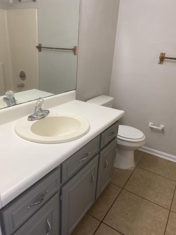 Building Photo - 140 Lanier Dr