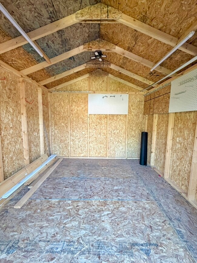 Building Photo - 3339 Sutherland Dr