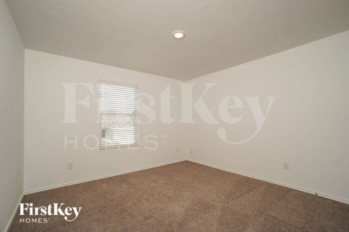 Building Photo - 2438 Double Oak Dr