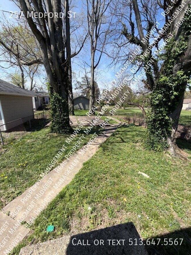 Building Photo - 257 Medford St