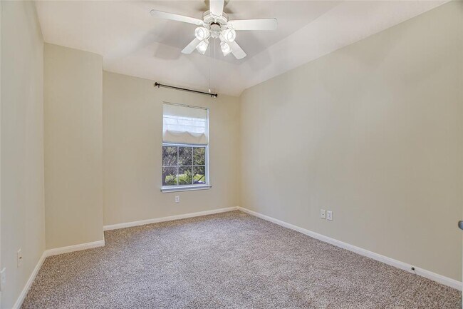 Building Photo - 4113 Hidden View Ct