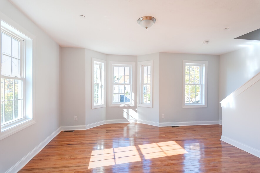 Building Photo - 74 Upland Street