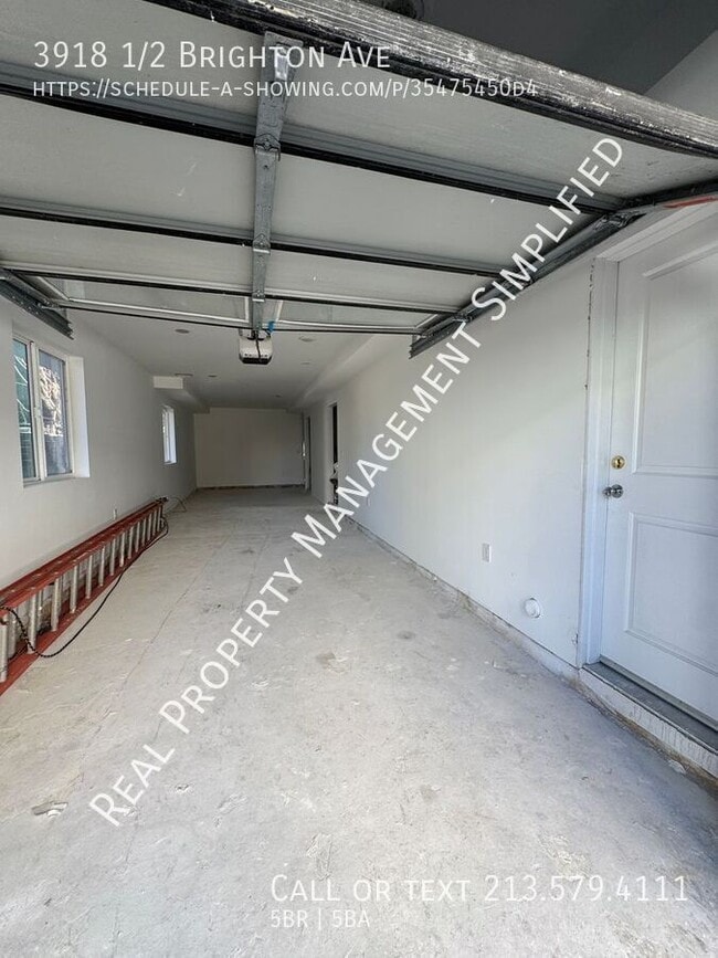 Building Photo - 3918 1/2 Brighton Ave-