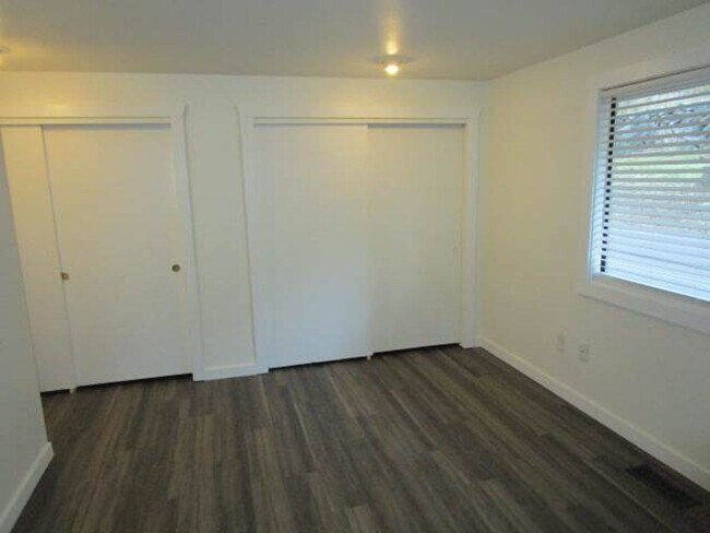 Building Photo - 5304-5304 96th Ave Ct NW