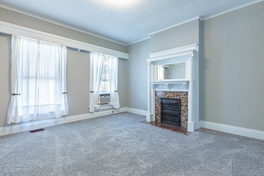 Building Photo - 554 Wyoming St