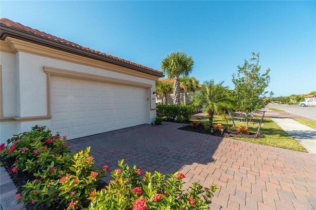 Building Photo - 9893 Haze Dr