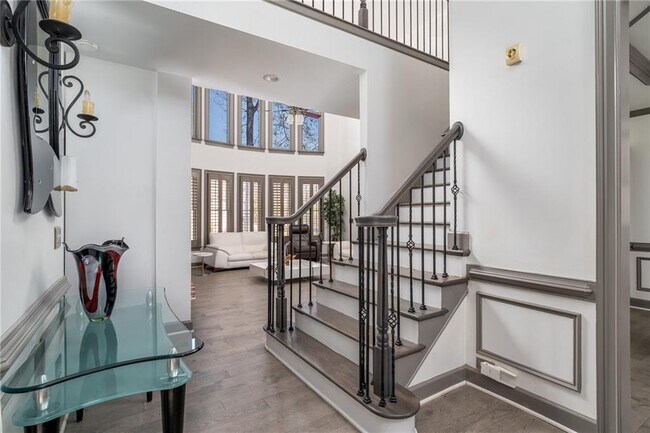 Building Photo - 12553 Kensington Blvd