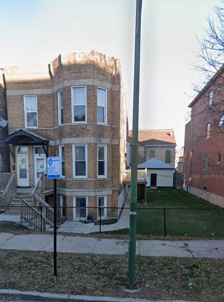 BUILDING - 3535 S Hamilton Ave