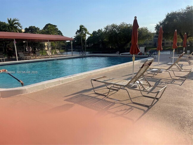 Building Photo - 5961 NW 61st Ave