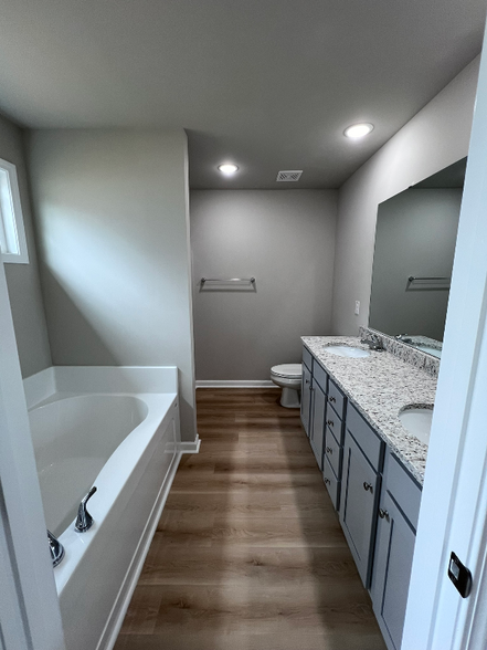 Building Photo - 26 Flatland Dr