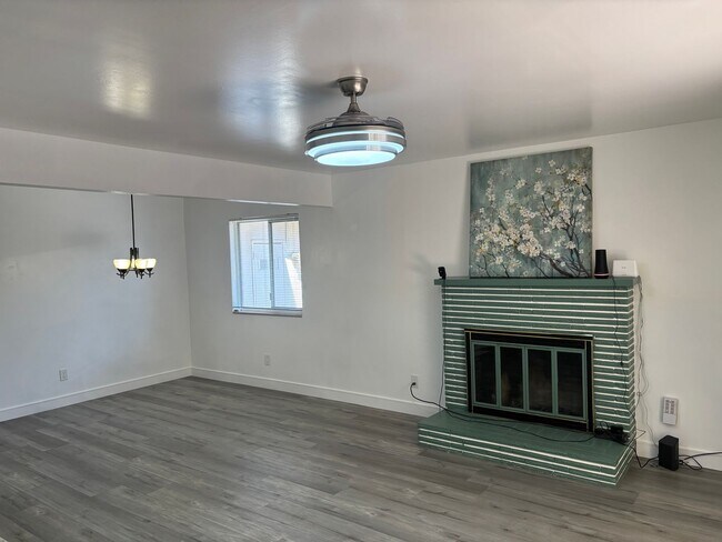 Building Photo - 6920 Maita Cir