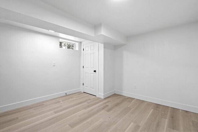 Building Photo - 1210 Arbor Ave