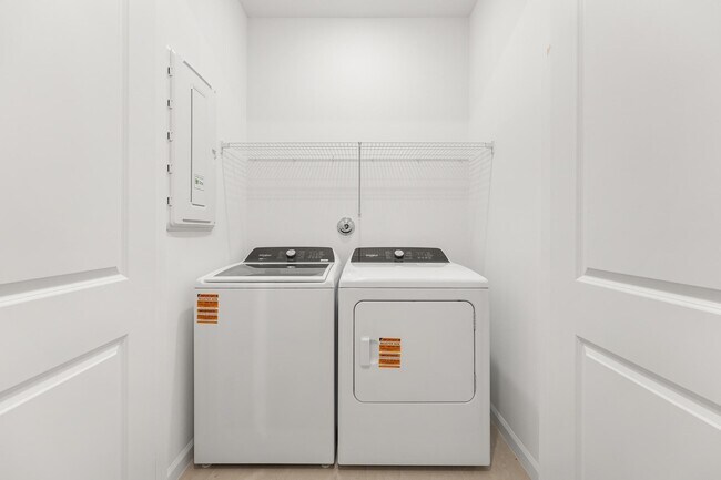 Building Photo - 4315 Efendi Dr