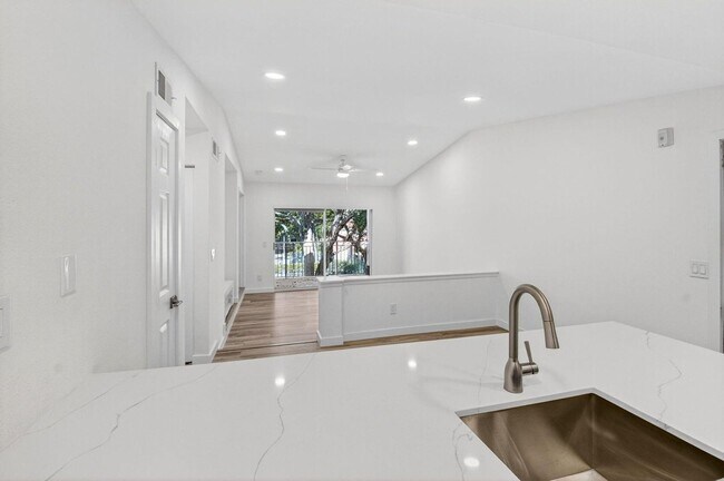 Building Photo - 1825 Palm Cove Blvd