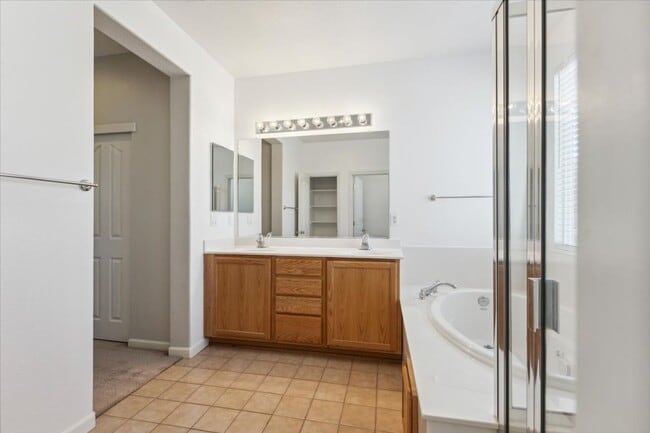 Building Photo - 5409 Banfield Dr