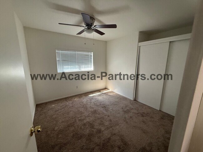 Building Photo - Three bedroom home in Mesquite Ranch
