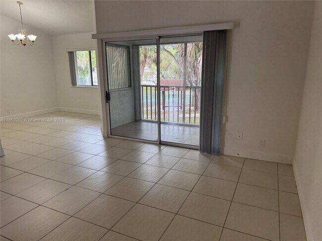 Building Photo - 13910 SW 91st Terrace
