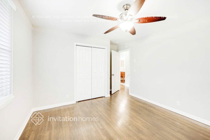 Building Photo - 102 Linda Dr