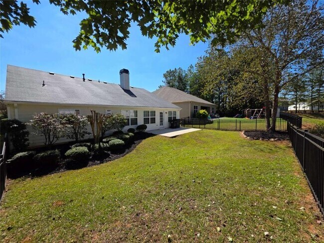 Building Photo - 1005 Southwood Dr
