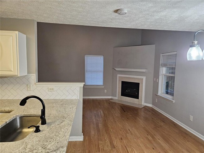 Building Photo - 237 Osmanthus Way
