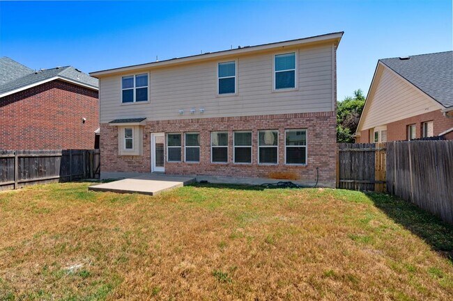 Building Photo - 2820 Mission Tejas Dr