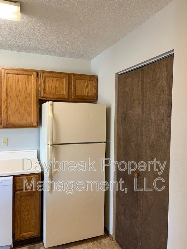 Building Photo - 1210 34th Ave S