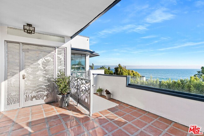 Building Photo - 17737 Porto Marina Way