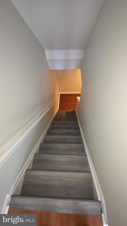 Building Photo - 25 Hamlet Dr