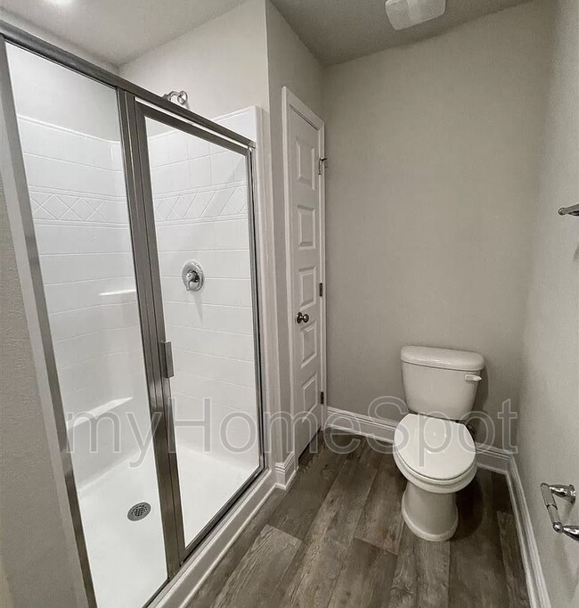 Building Photo - 6091 Royal Port Ct