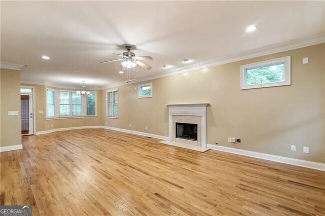 Building Photo - 1199 Foster Pl NW