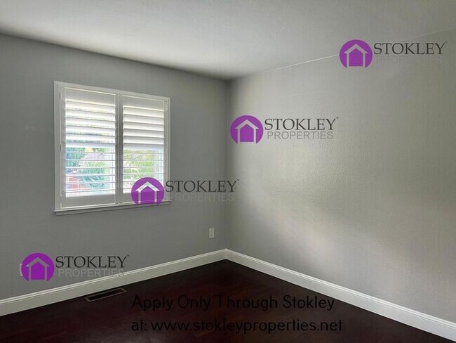 Building Photo - 1562 Terry Lynn Ln