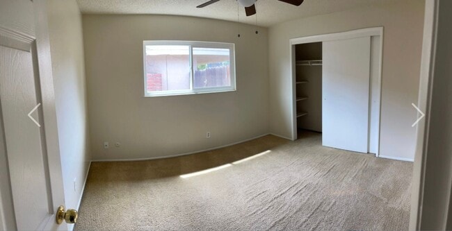 Building Photo - 3 Bedroom / 1.5 Bathroom with pool for ren...