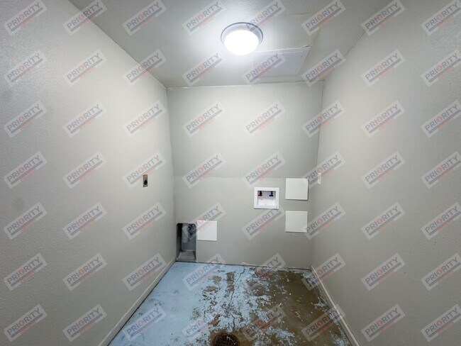 Building Photo - 1204 Wagonhammer Ln