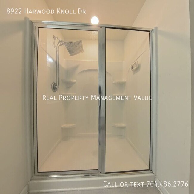 Building Photo - 8922 Harwood Knoll Dr