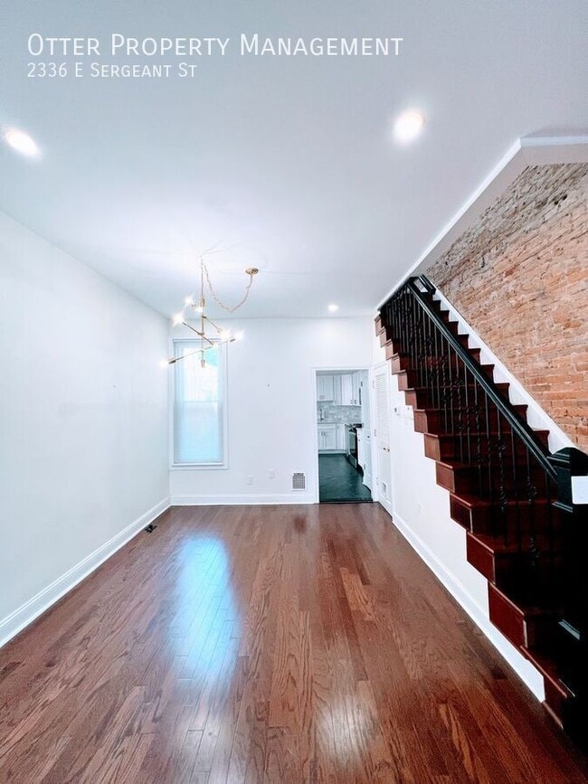 Building Photo - 2336 E Sergeant St