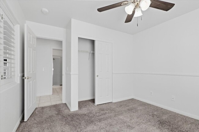 Building Photo - 8228 Fawn Brook Ct