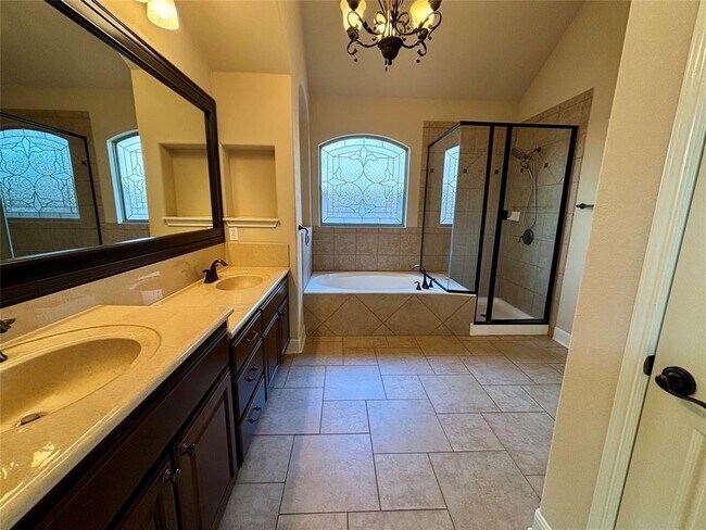 Building Photo - 15313 Bandon Dr