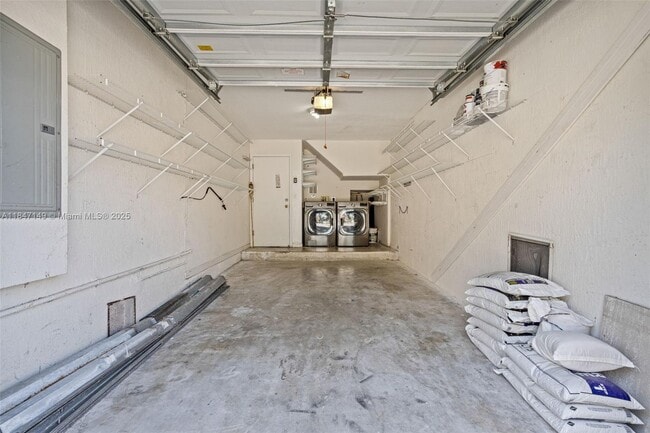 Building Photo - 2350 SW 86th Way