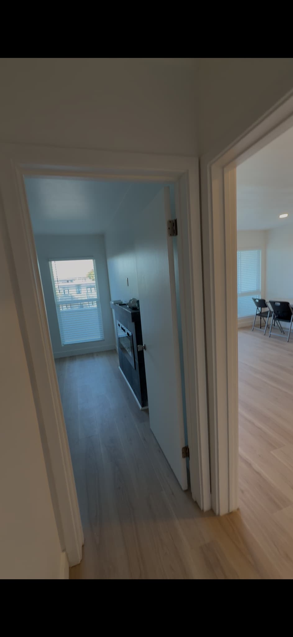 Fireplace in bedroom - 20 29th Ave