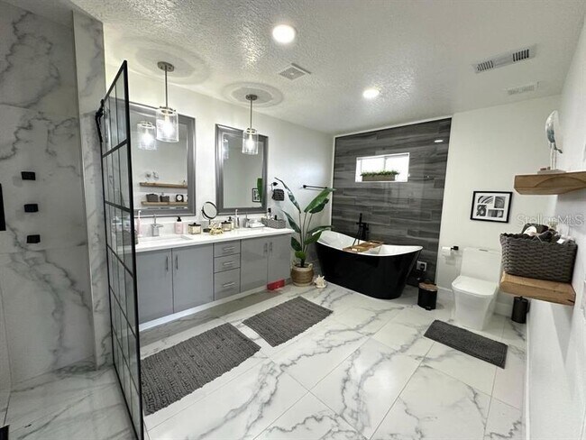 Building Photo - 2271 Stone Cross Cir