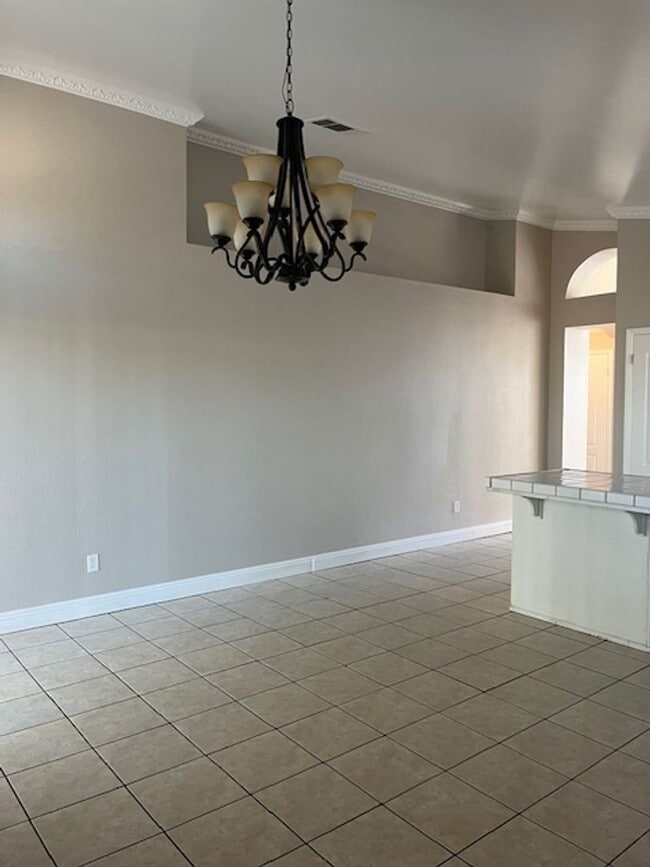 Building Photo - 8820 Winlock St