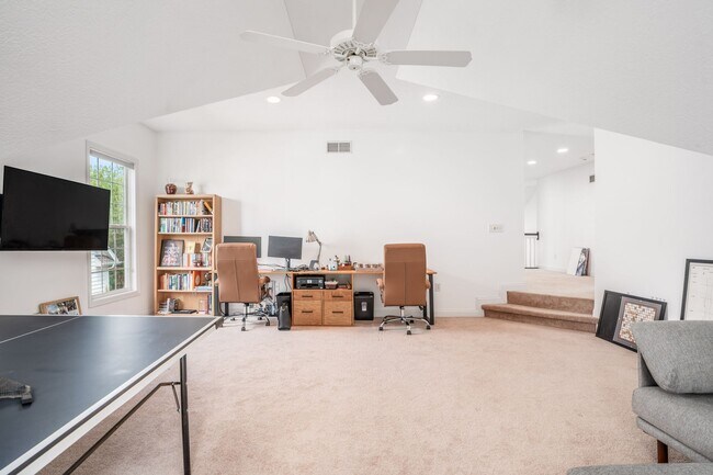 Building Photo - 7179 Fernridge Dr