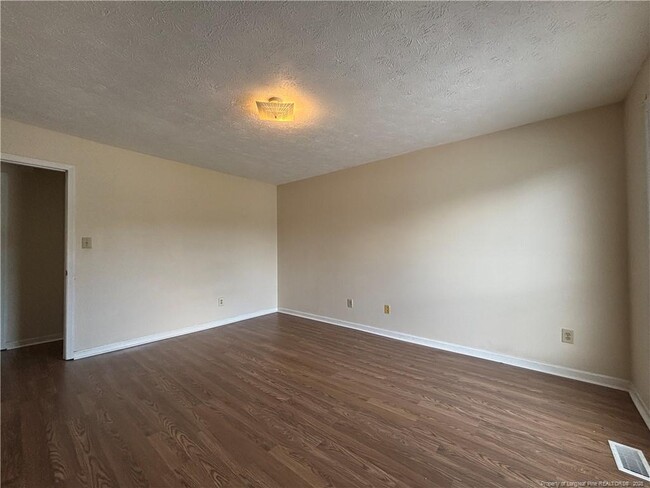 Building Photo - 5706 Aftonshire Dr