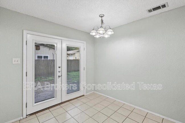 Building Photo - 11908 Broad Oaks Dr