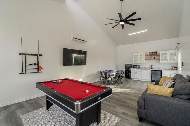 Building Photo - 2534 N 87th Way