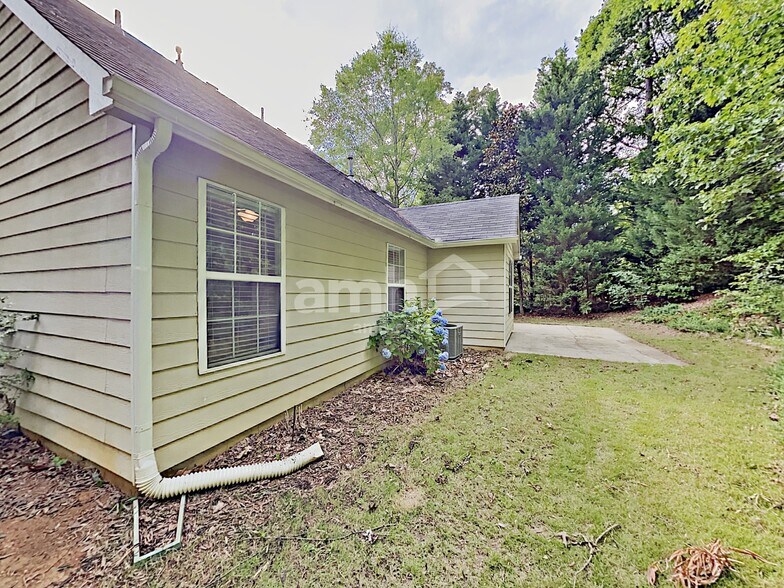 Building Photo - 1714 English Ivey Ln