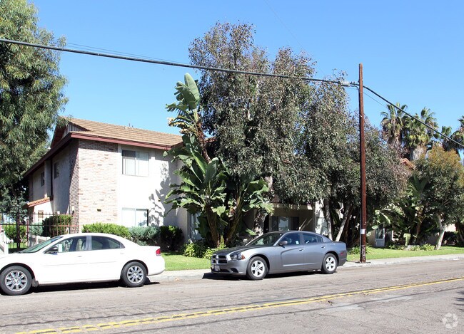 Building Photo - Anita Square Apartments