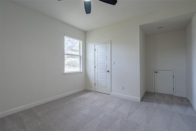 Building Photo - 212 Eiglehart Rd